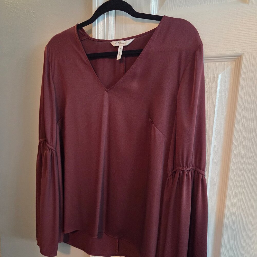 BCBG Generation size L maroon blouse with wide flower sleeves